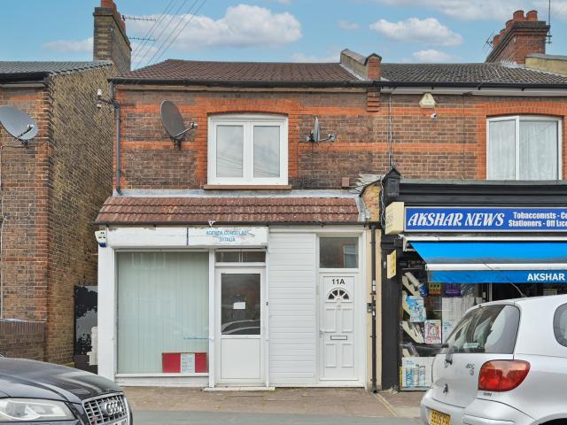 Flat for rent in Watford Heath, North Watford