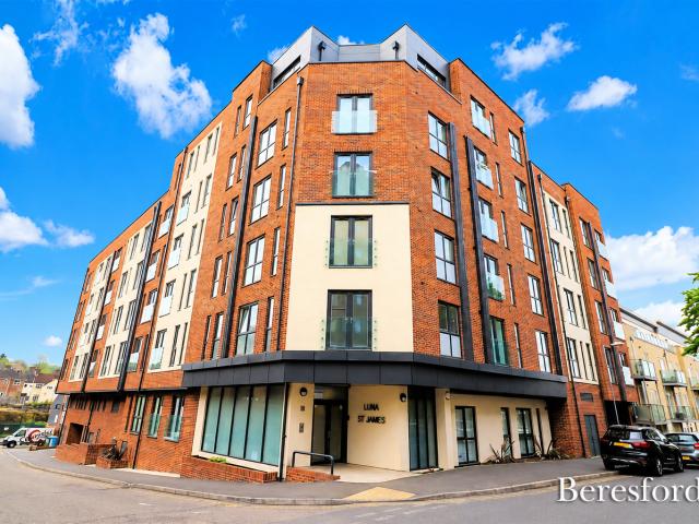 Flat for rent in Navestock Side, Essex