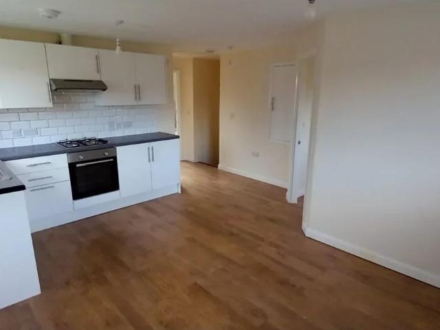 Flat for rent in Brixington, Budlake