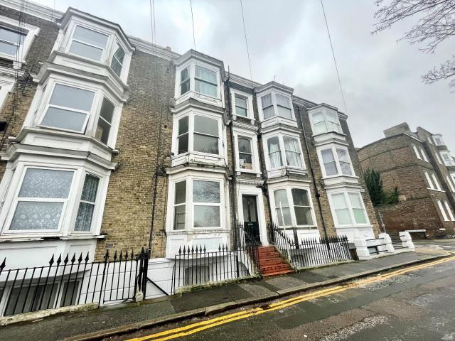 Flat for rent in Margate Old Town, Acol