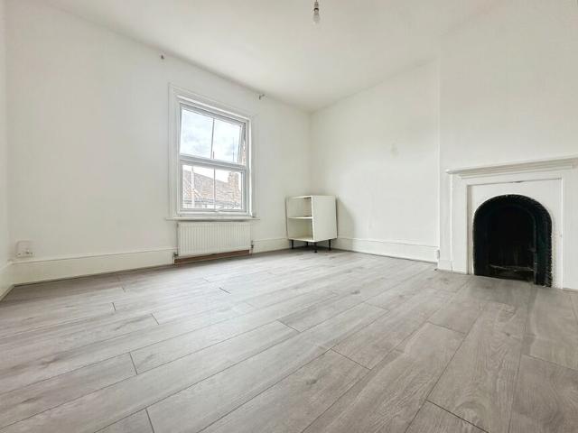 Flat for rent in North Watford