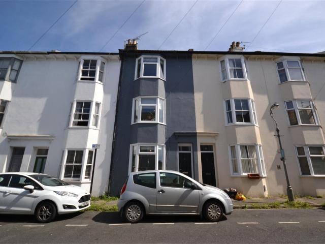 Flat for rent in Hanover & Queen's Park, Brighton