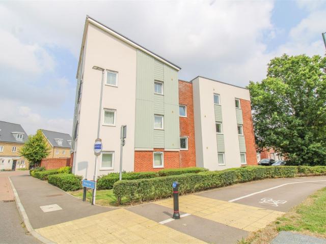 Flat for rent in Little Parndon, Harlow