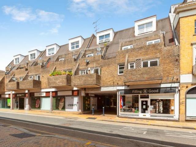 Flat for rent in Maidenhead