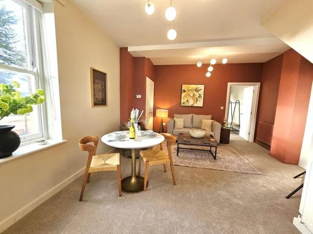Flat for rent in Spring Gardens, Frankwell