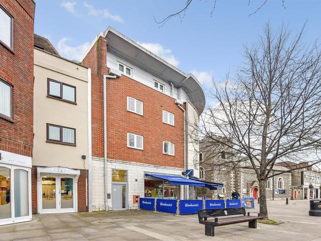 Flat for rent in Chichester, Littlecote