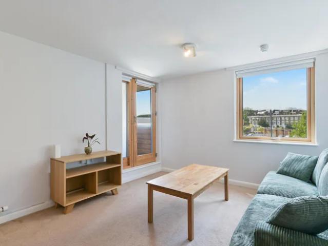 Flat for rent in Kentish Town, Greater London
