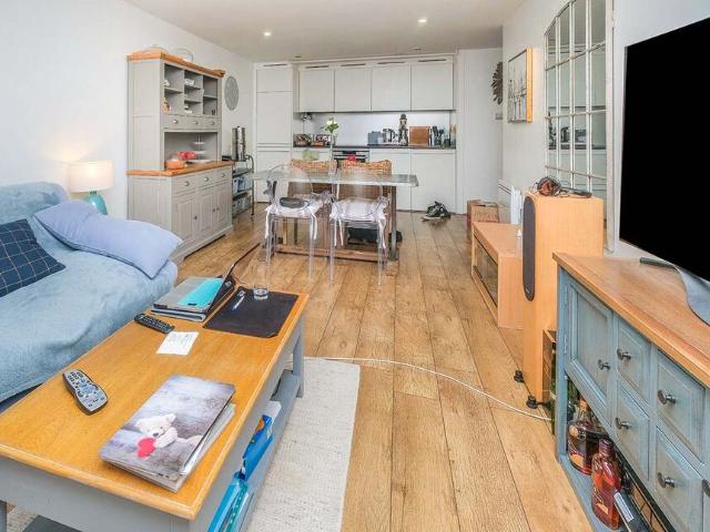 Flat for rent in Southport, Sefton