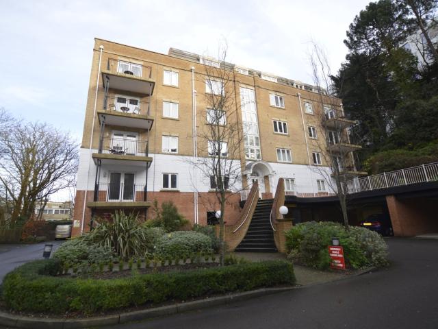 Flat for rent in West Cliff, Bournemouth