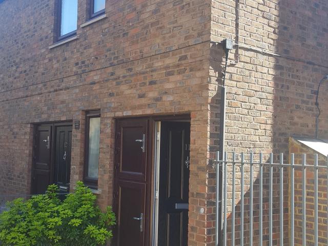 Flat for rent in Fallow Corner, Greater London