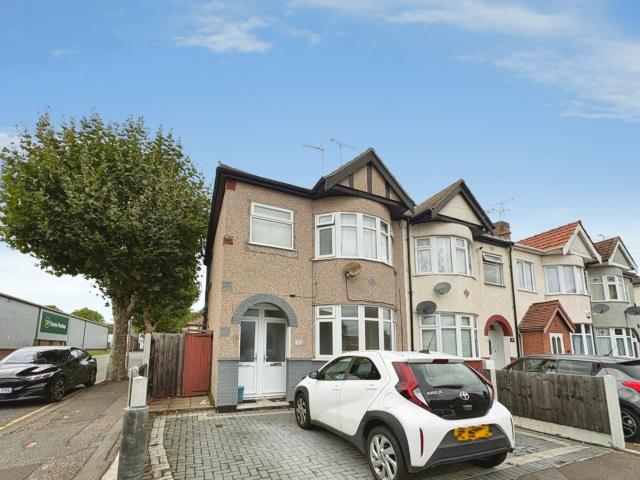 Flat for rent in Prittlewell, Southend-on-Sea
