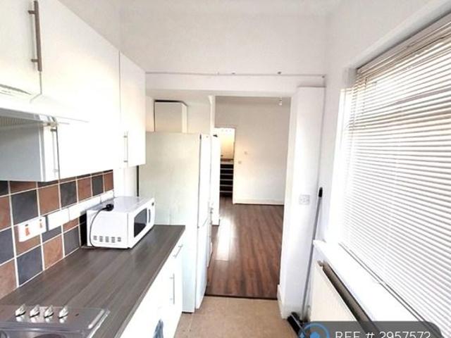 Flat for rent in London Borough of Croydon, Norbury