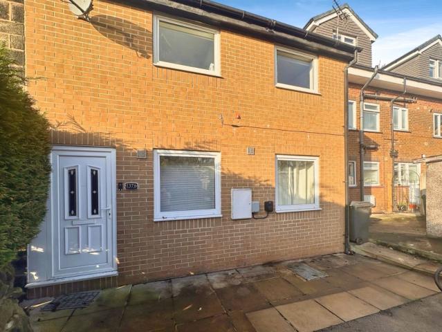 Flat for rent in Farsley, West Yorkshire