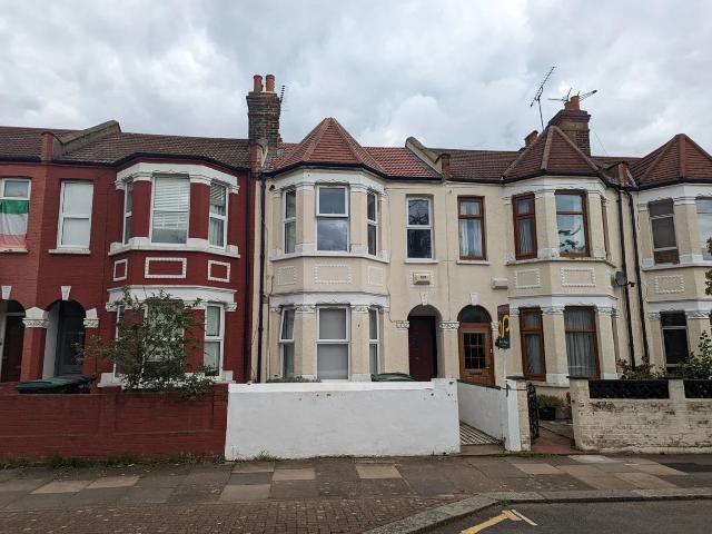Flat for rent in Harringay, Greater London