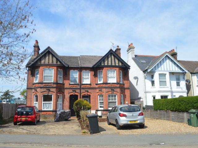 Flat for rent in St Albans, Five Acres
