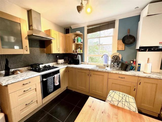 Flat for rent in Chingford, Greater London
