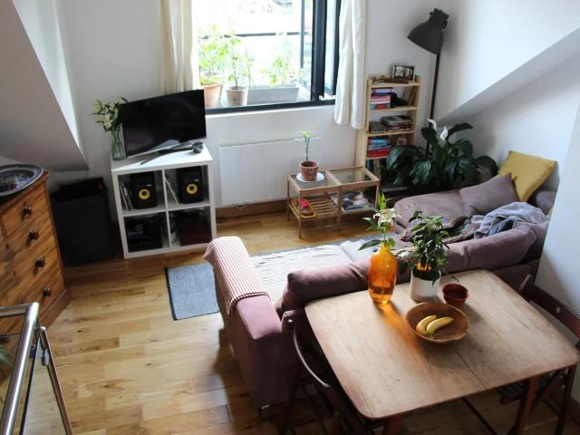 Flat for rent in London Borough of Lewisham, Greater London