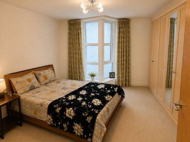 Flat for rent in Royal Wharf, Greater London