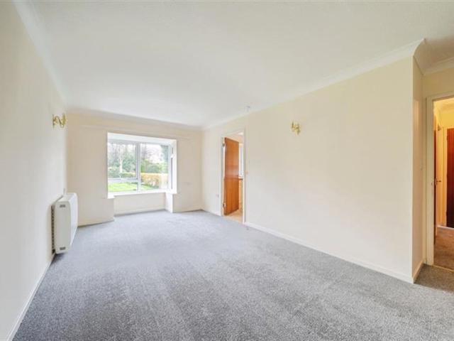 Flat for rent in Cross In Hand, East Sussex