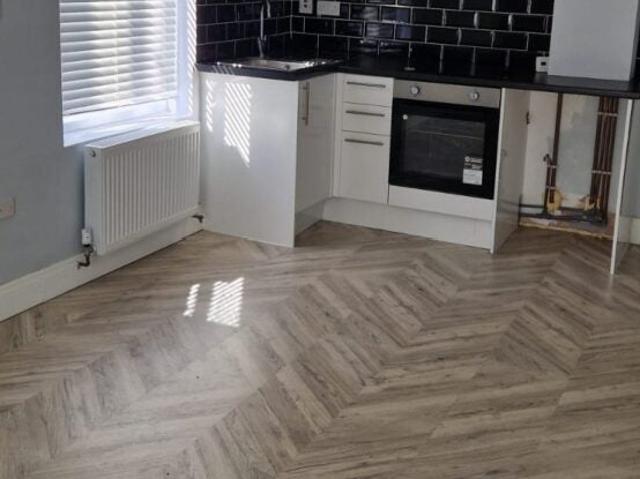 Flat for rent in London Borough of Barking and Dagenham, Greater London