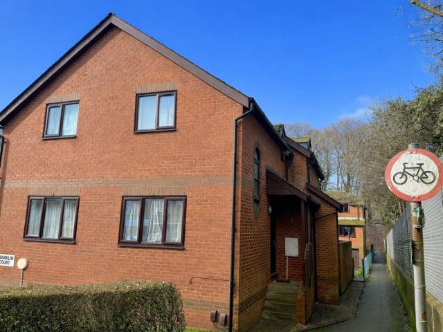 Flat for rent in Amersham