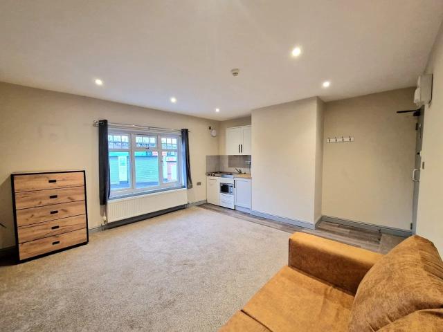 Flat for rent in Turves Green, West Midlands