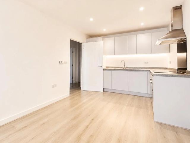 Flat for rent in Ashford, Spelthorne