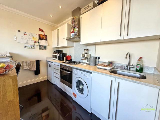 Flat for rent in London Borough of Bromley, Greater London