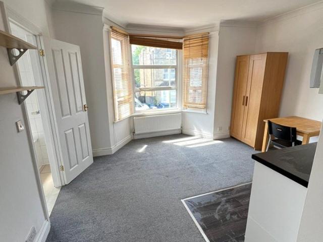 Flat for rent in London Borough of Barnet, Greater London