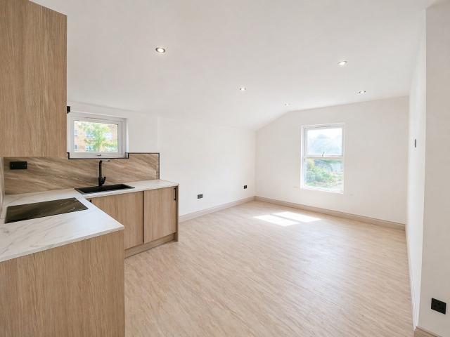 Flat for rent in West Hendon, The Hyde