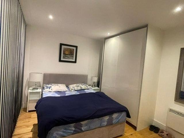 Flat for rent in London Borough of Hillingdon, Greater London