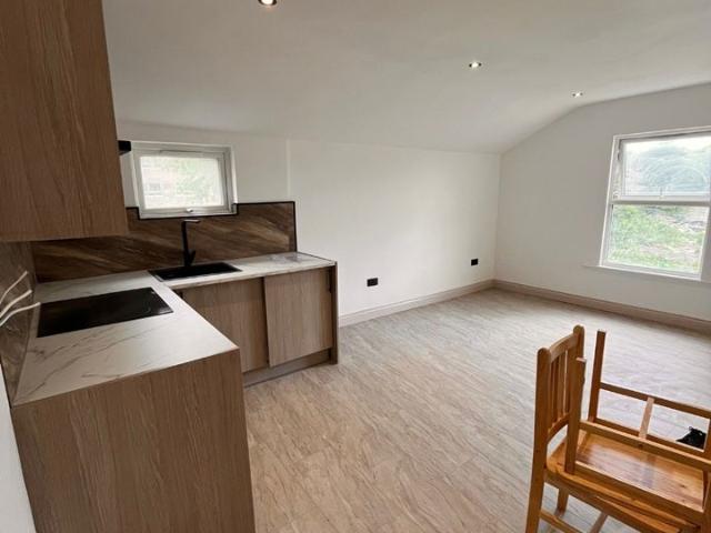 Flat for rent in West Hendon, The Hyde
