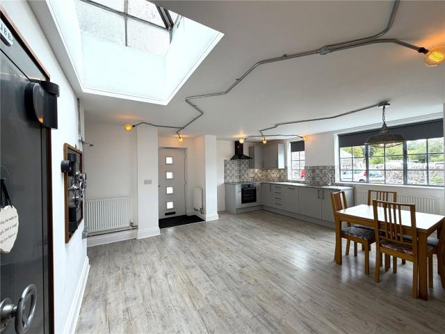 Flat for rent in St Blazey, Cornwall