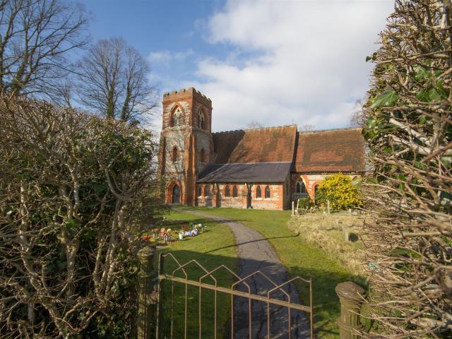 Flat for rent in Stoke Mandeville, Buckinghamshire