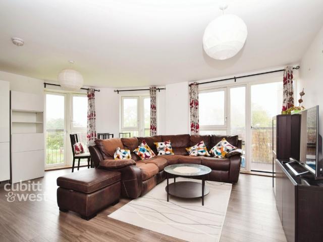 Flat for rent in Sandown Park, Kent