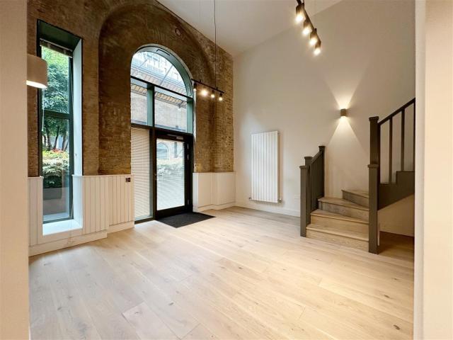 Flat for rent in Glyndon, Plumstead
