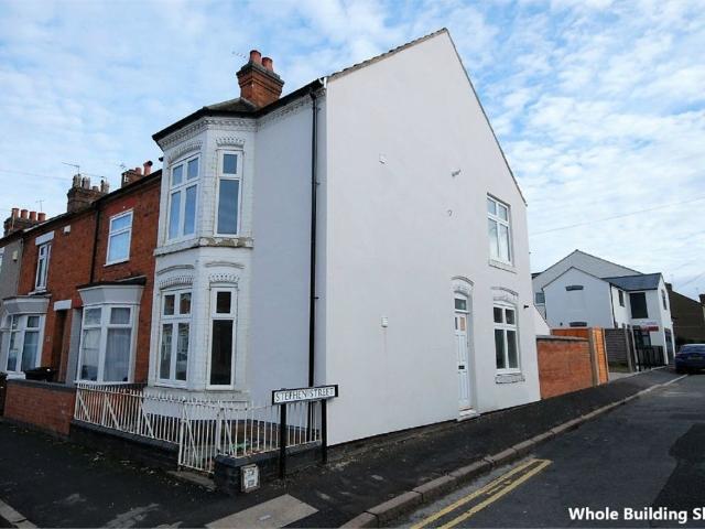 Flat for rent in New Bilton