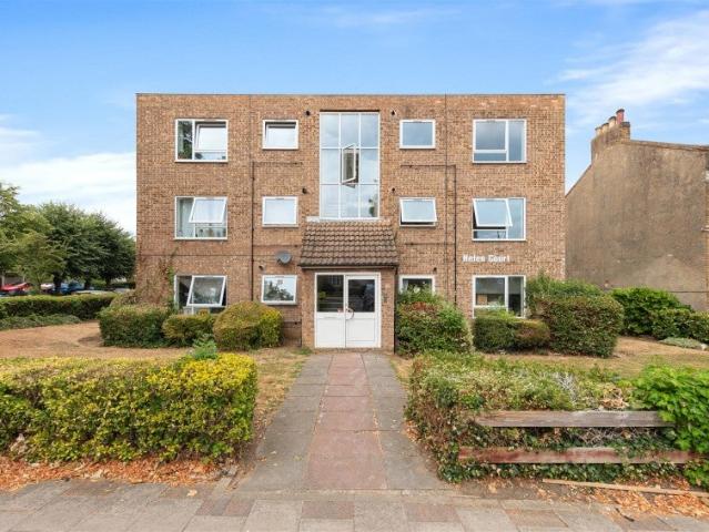 Flat for rent in London Borough of Bromley, Greater London