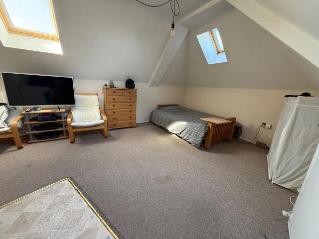 Apartment for rent in Westborough, Surrey