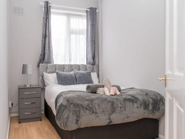 Flat for rent in Tollbar End, West Midlands