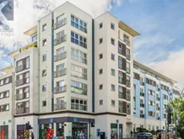 Flat for rent in Stoneleigh, Ewell