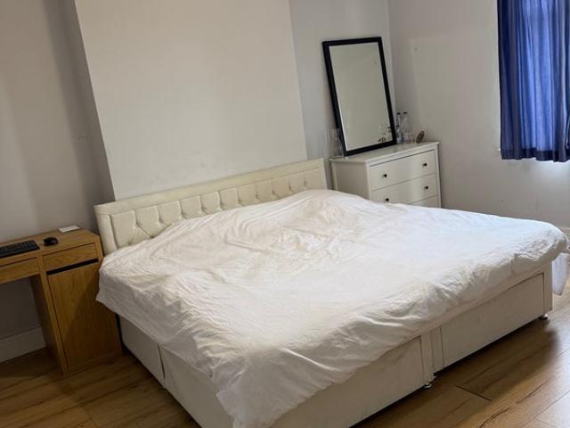 Flat for rent in Hamiltonhill, Firhill