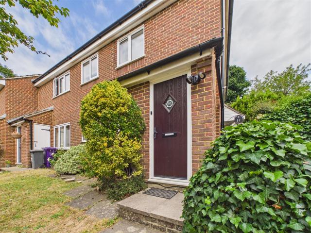 Flat for rent in King's Walden, Hertfordshire