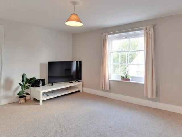Flat for rent in Duton Hill, Essex