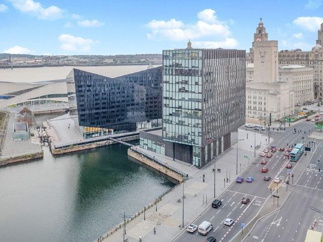 Flat for rent in Cavern Quarter, Calderstones