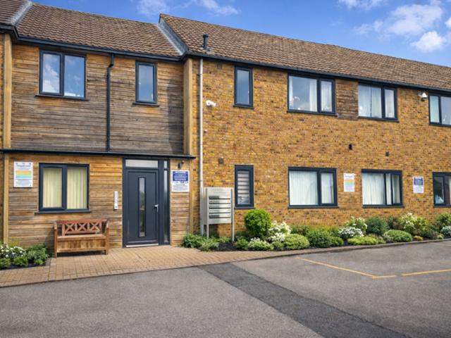 Flat for rent in Greenbridge, Kingsdown