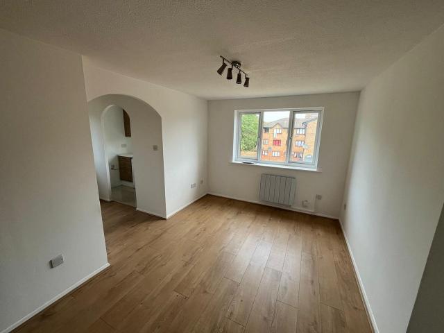 Flat for rent in Edmonton, Greater London