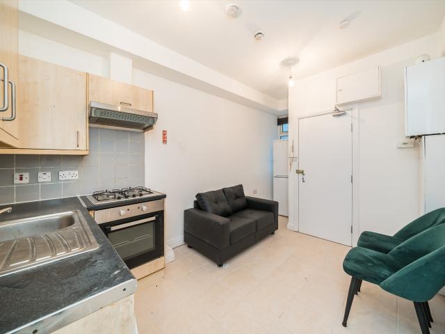 Flat for rent in Streatham, Greater London