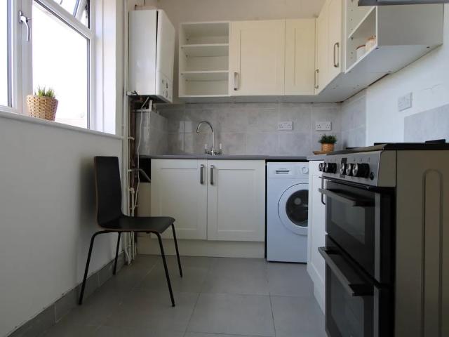 Flat for rent in Streatham, Streatham
