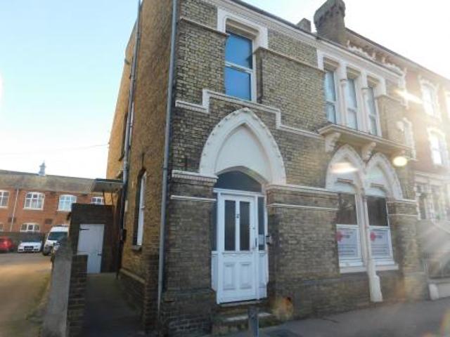 Flat for rent in Sheerness, Oad Street